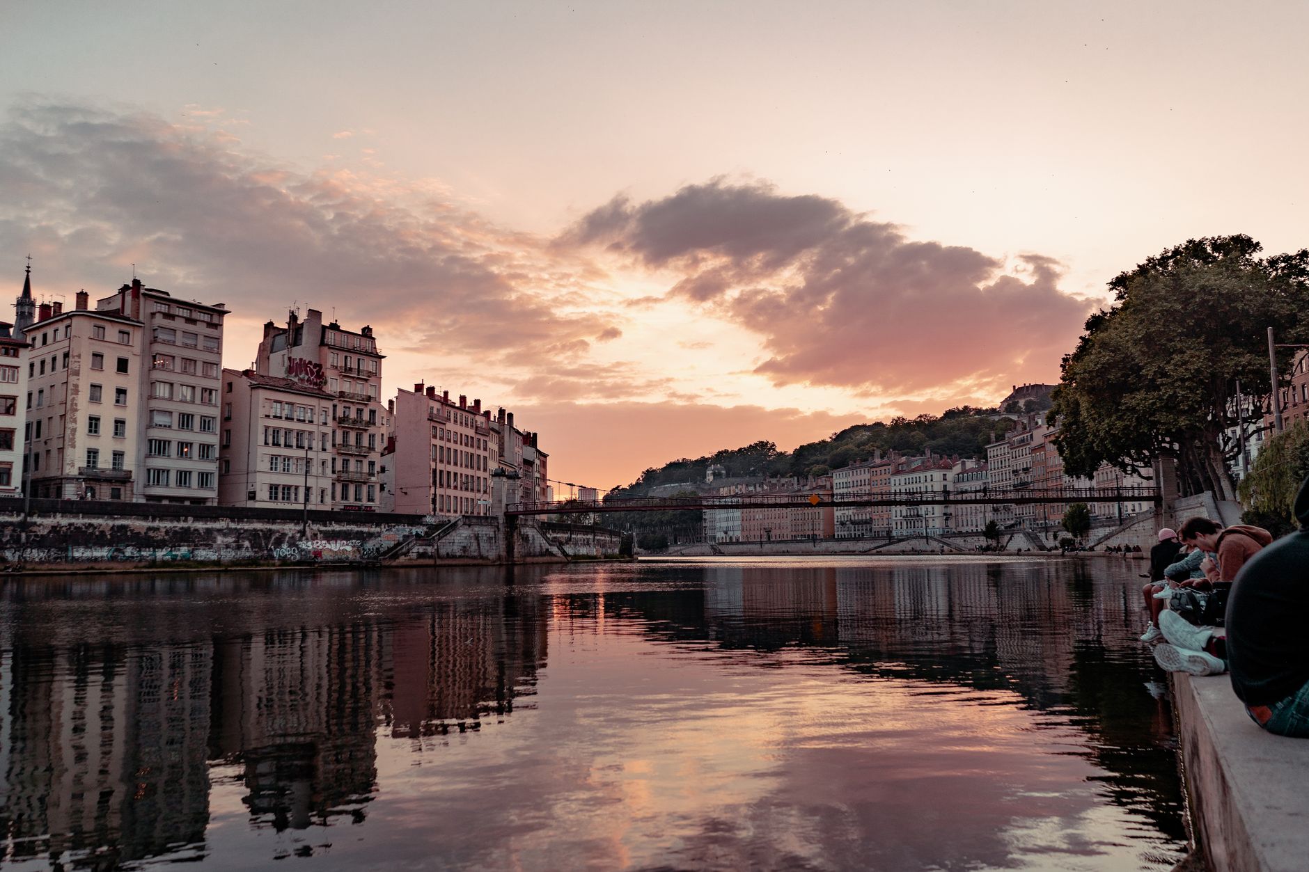 vliegtickets naar Colombier-Saugnieu, Rhône | vliegtickets.com